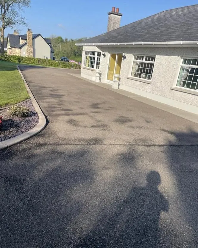 Curved driveway after sealing, Flaherty Roof and Driveways